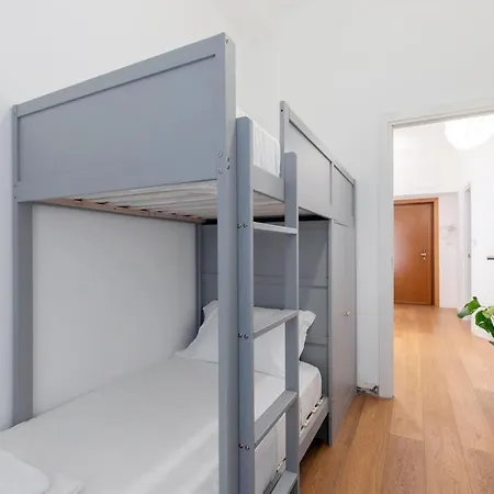 Trilocale Con Aria Condizionata E Parcheggio Privato Fronte Appartement Milaan