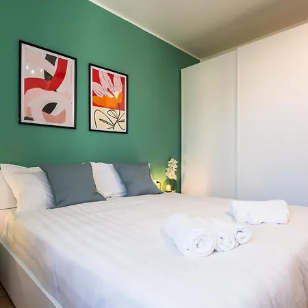 شقة Habesha Flats - A Quiet Retreat Just Steps From The Metro M1 ميلان