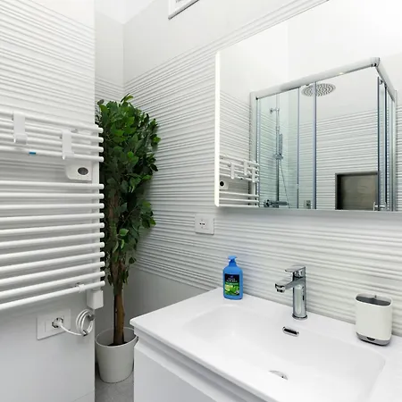 Piola M2-centrale, Ampio E Moderno Appartement Milaan