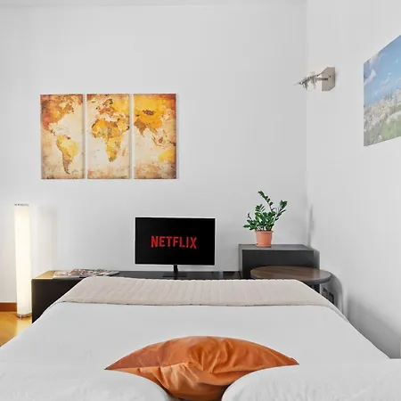 Skyline View 8 Mins To San Siro Apartment Milan