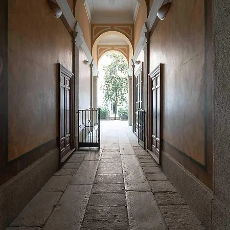 Chic In Cental شقة