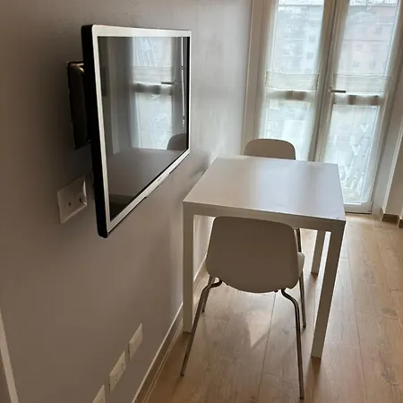 Civico8 - Navigli - Iulm * Milan