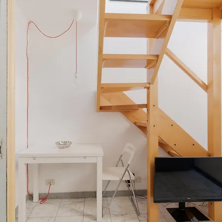 Guesthost - Arco Della Pace *