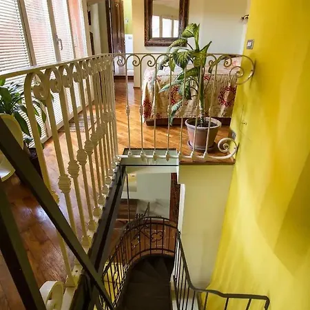 Stupendo E Silenzioso Duplex Sul Naviglio * Milão