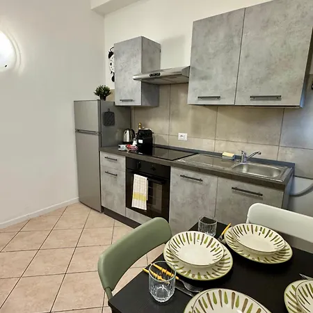 Dergano 1 Near Metro Stop 3*