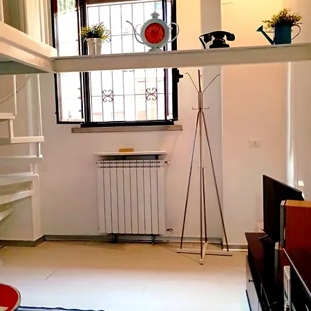 Nina House Yellow Metro Affori Center * Милан
