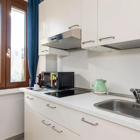 شقة Habesha Flats - A Quiet Retreat Just Steps From The Metro M1 *