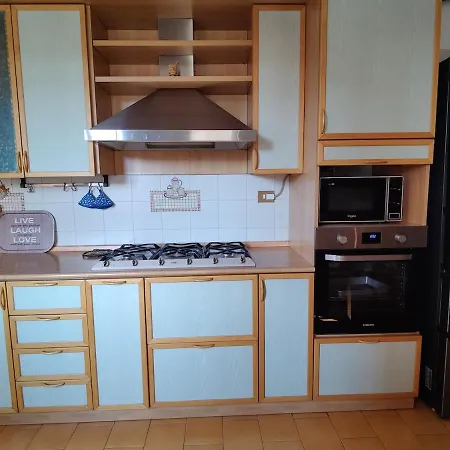 Apartman I Girasoli - Quiet For Center And Fairs With Free Wi-fi