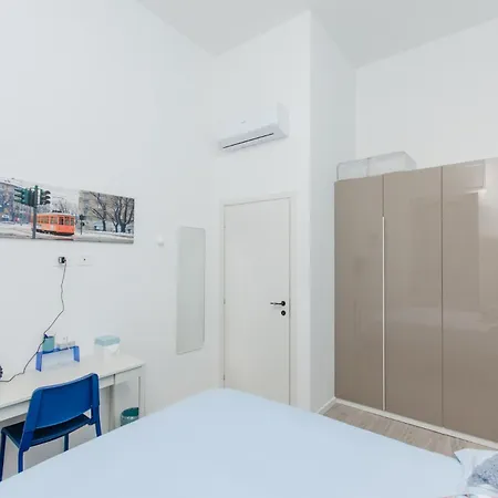 Stupendo Bilocale Ristrutturato A Nuovo Mm Argonne * Milan