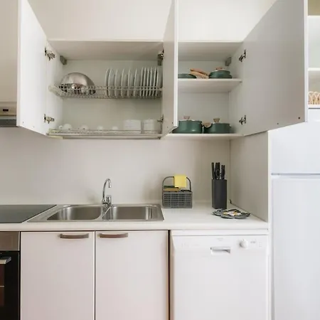 R Orchidea House Апартаменты