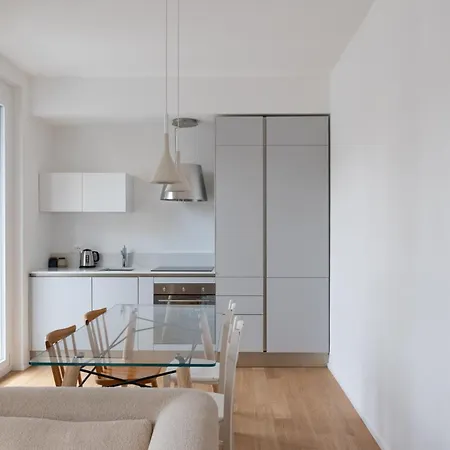 アパート Luminoso Trilocale Con Ampio Terrazzo - Mirable Pm