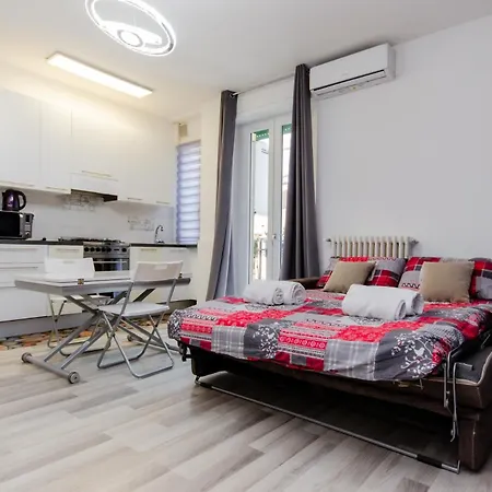 Lugano S&s Home, Moderna E Tranquilla, Vicino Al Centro Di Milano, Con Parcheggio Gratuito Esterno * ميلان