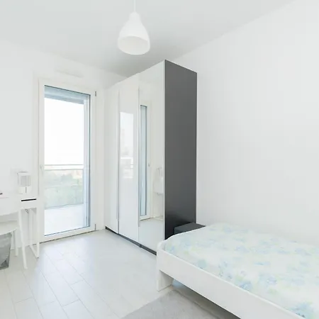 Domusrely - New 3 Bedroom Merlata Next Rho Fiera * Milão