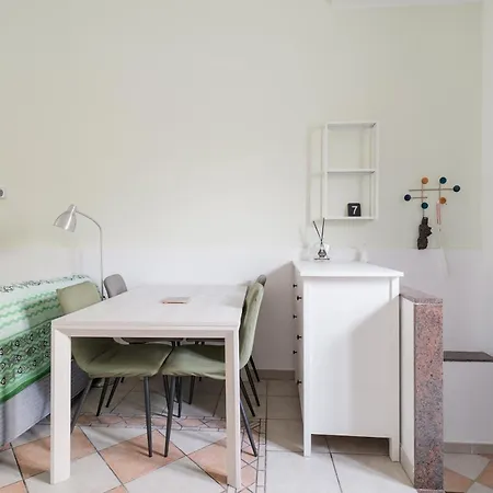 Guesthost - Comfy Nest In South Apartamento Milán