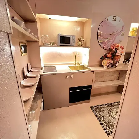 Brera Art Living Apartman *