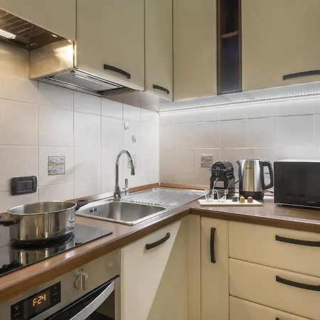 Apartamento La Corte Milanese - Bocconi, Navigli & Duomo