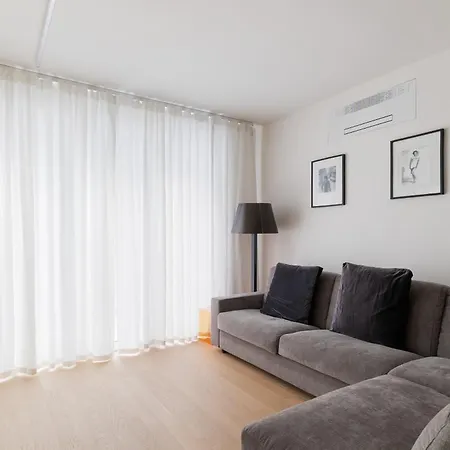 Apartment Guesthost - Modern Near Porta Venezia