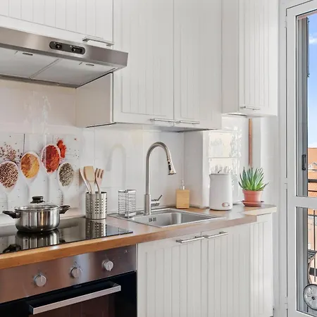 Skyline View 8 Mins To San Siro Apartment *