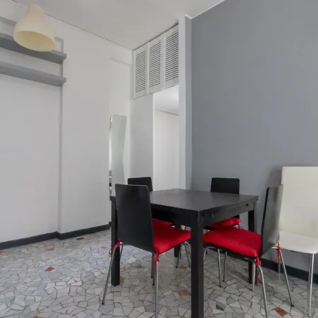 Xenia - 2rooms In Porta Ticinese 97 B アパート ミラノ