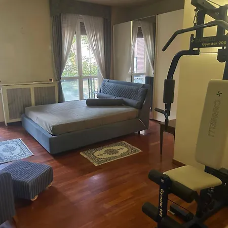 Casa Ferretti - Corso Garibaldi Милан