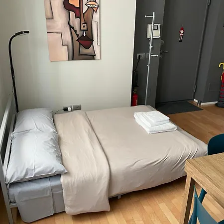 Modern Flat Historical Center Colonne San Lorenzo Navigli * Mediolan