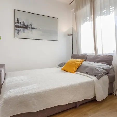 Cosmopolitan House - Modern Eco * Milano