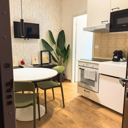 Apartament Elegance And Comfort In The Heart Of Moscova Mediolan