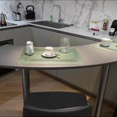 New Close To Duomo - Private Parking Apartment Mailand