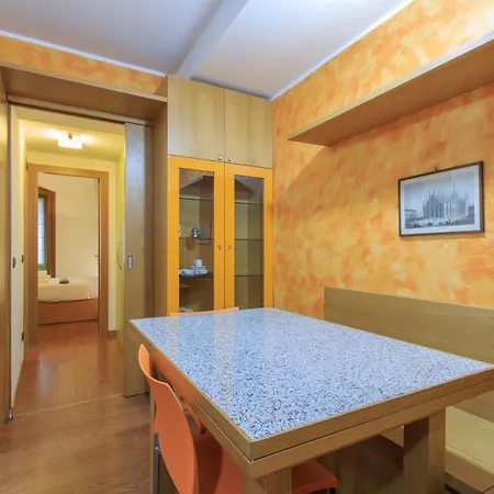 I-host Porta Romana - Sabotino アパート