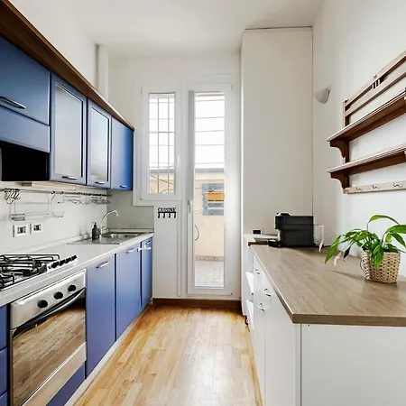 Center Rooftop With Terrace In Porta Romana * Milan