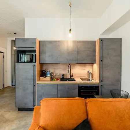 Private Garden & Metro 2 Min - Wooden Wave Flat Lejlighed Milano