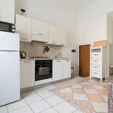 Apartamento Guesthost - Comfy Nest In South Milán