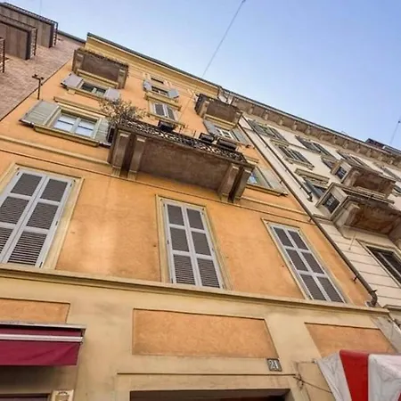 0015 - Navigli - M2 Line Flat * ميلان