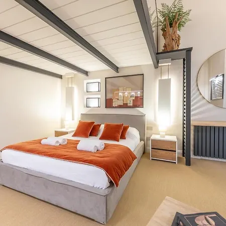 Secret - San Babila Lux 2 Bedrooms Apartament