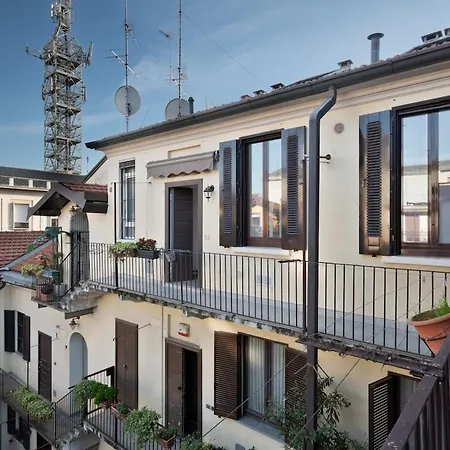 Saronno 7 アパート *