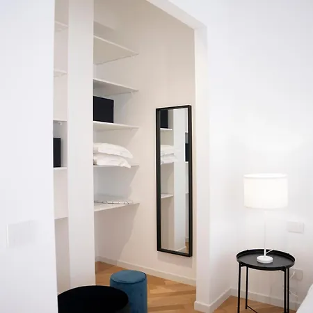 Modern Flat Metro Lotto-citylife-mico-self Check-in-ac