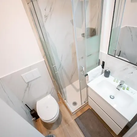 Apartman San Siro 6 Min - Life 15 Min