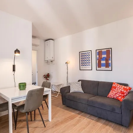 Habesha Flats - A Quiet Retreat Just Steps From The Metro M1 מילאנו