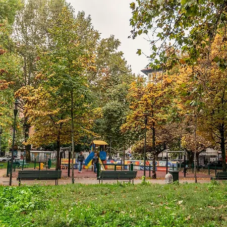 شقة Luxury Via Montenevoso 4 Pax Wi-fi *