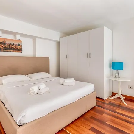 Appartement Urban Loft Porta Nuova - Bosco Verticale Milaan