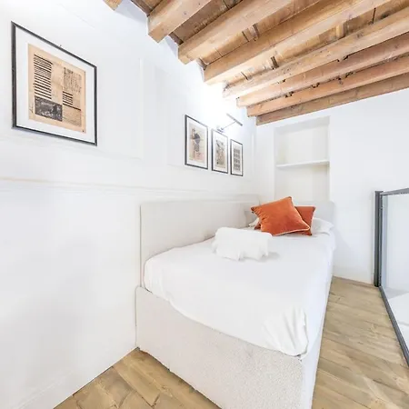 Secret - San Babila Lux & Modern * Mediolan