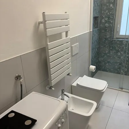 Modern One-bedroom With Terrace - Naviglio Martesana