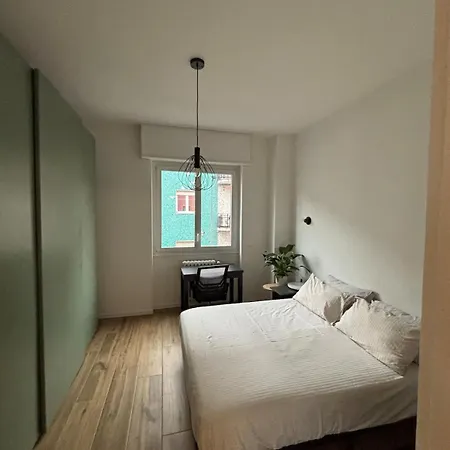 Modern One-bedroom With Terrace - Naviglio Martesana Milano