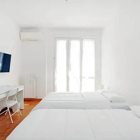 Navigli Newly Renovated 2 Bathrooms * מילאנו