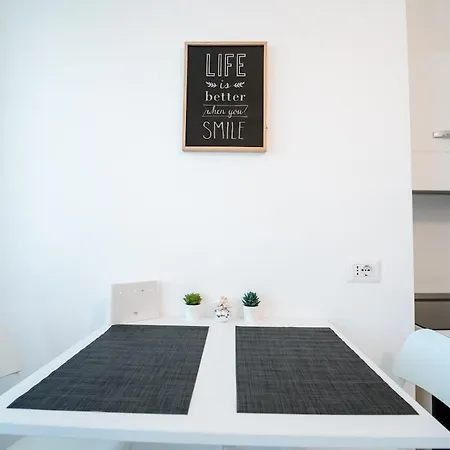 San Siro 6 Min - Life 15 Min *