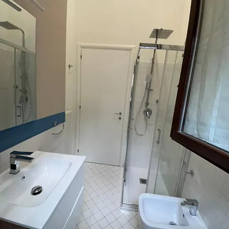 Charme Milanese, Sansiro, Citylife, Tram To The Duomo Apartment