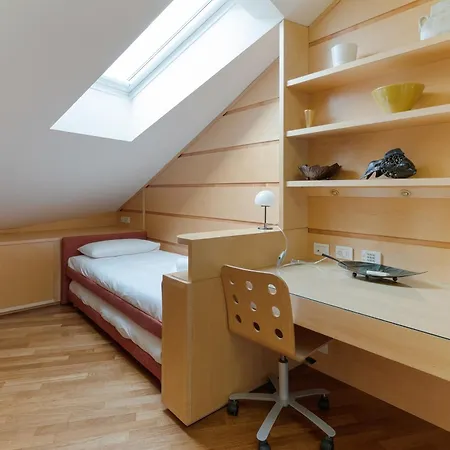 Guesthost - Navigli Modern Flat * מילאנו