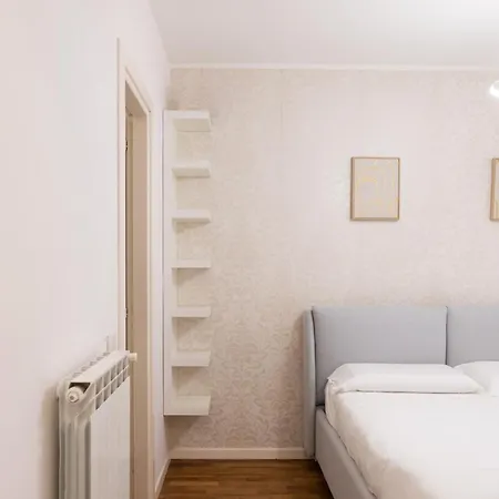 Ampio E Accogliente Bilocale In Zona Bicocca Apartmán