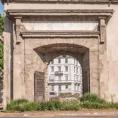 Scalo Porta Romana Apartment *