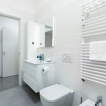 Piola M2-centrale, Ampio E Moderno * Milano